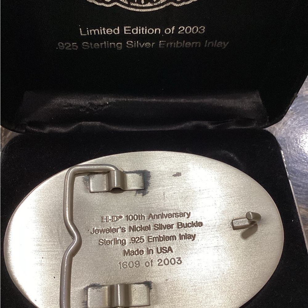 Harley-Davidson Silver and Black Limited Edition Belt Buckle - Picture 4 of 6